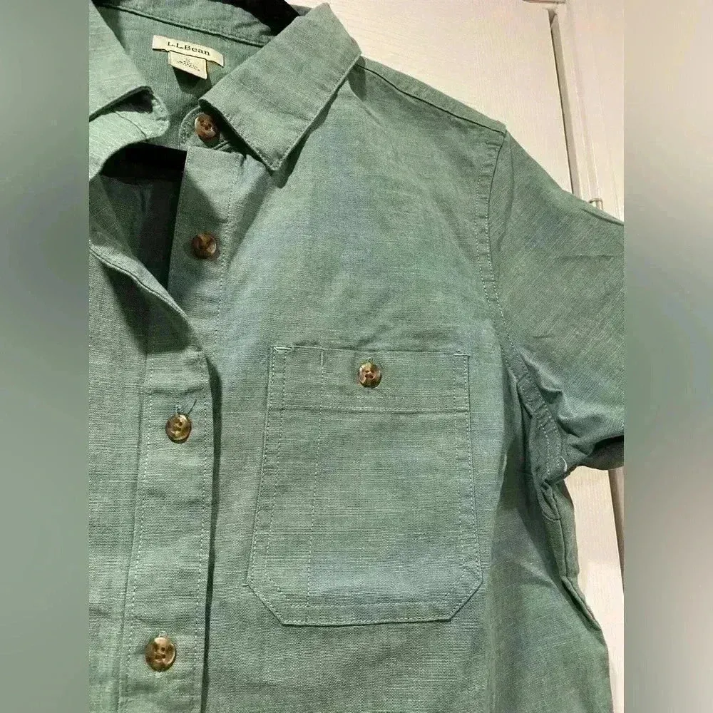 NWOT L.L. Bean Women’s Sage Green Stretch Cotton Short Sleeve Button Down Shirt - Image 6