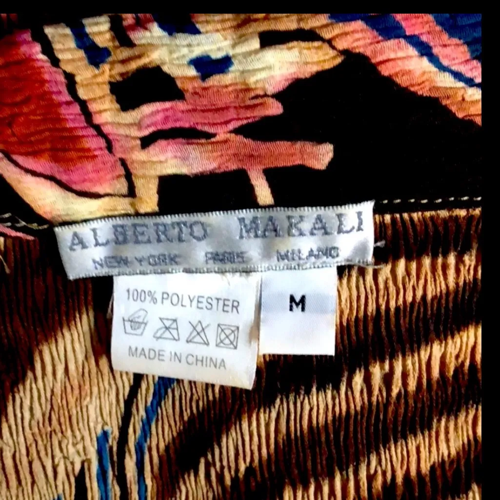 NWOT Alberto Makali Abstract Art-to-
Wear Blouse Size M - Image 5