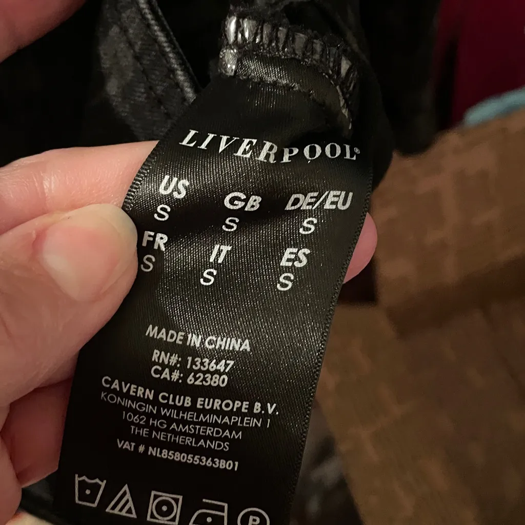 🍭🍭🍭BOGOHO 🍭🍭🍭Liverpool Black/Gray CamoJacket-Small - Image 6