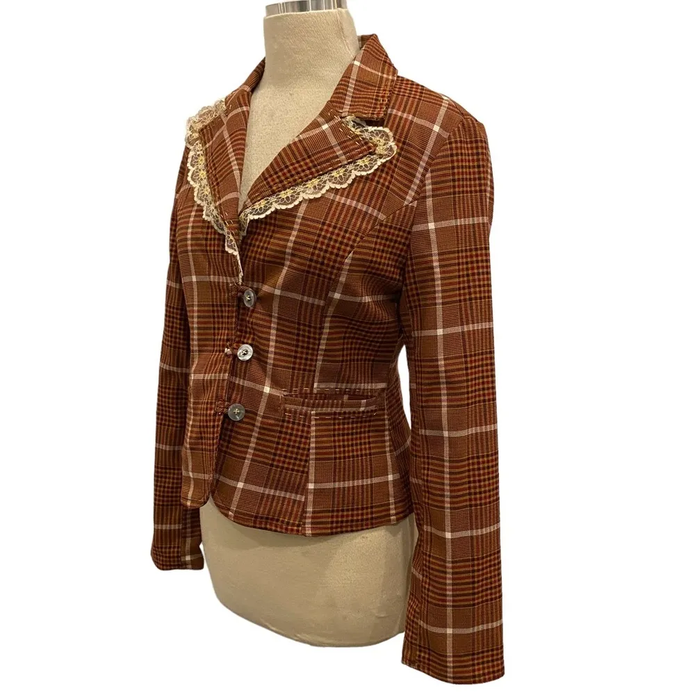 Y2K Plaid Blazer With Lace Trim Collar - Image 7