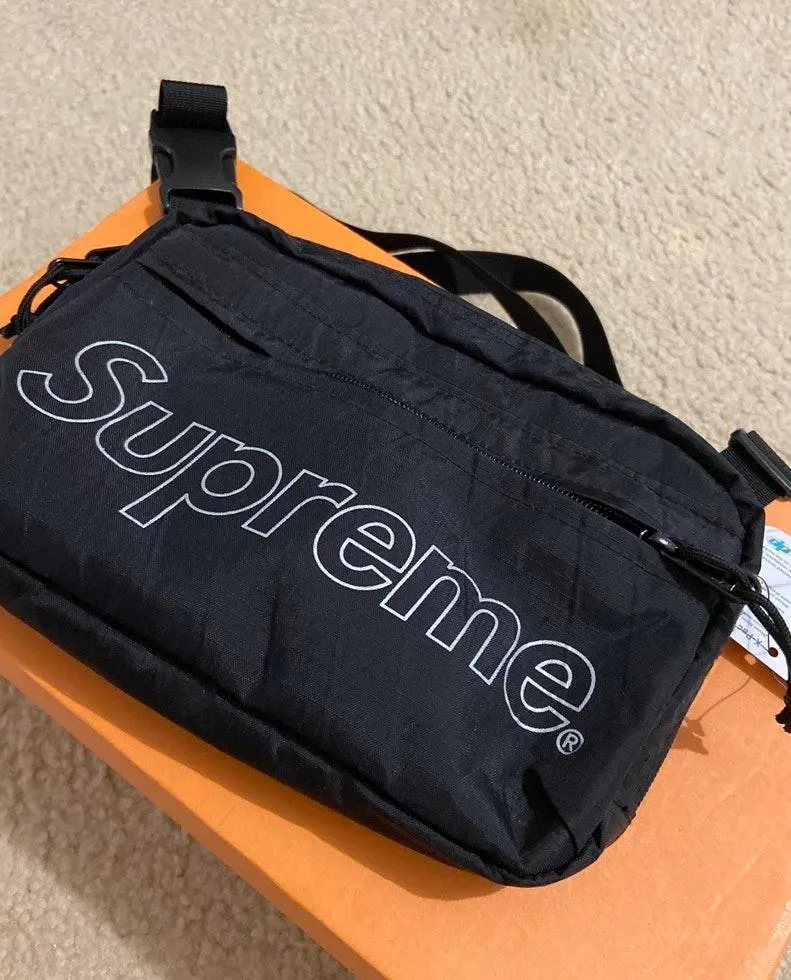 Supreme SS18 Crossbody Bag - Image 2