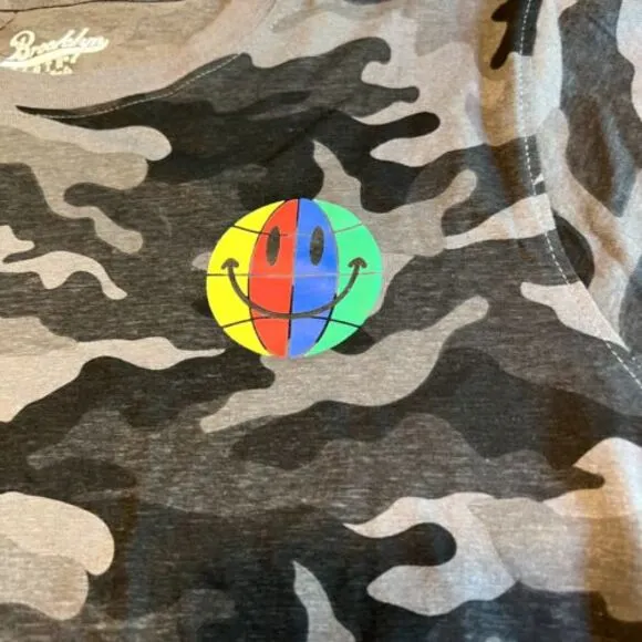 Brooklyn Clothing Rainbow Smiley Face Camo T-Shirt Urban‎ Streetwear XL - Image 3