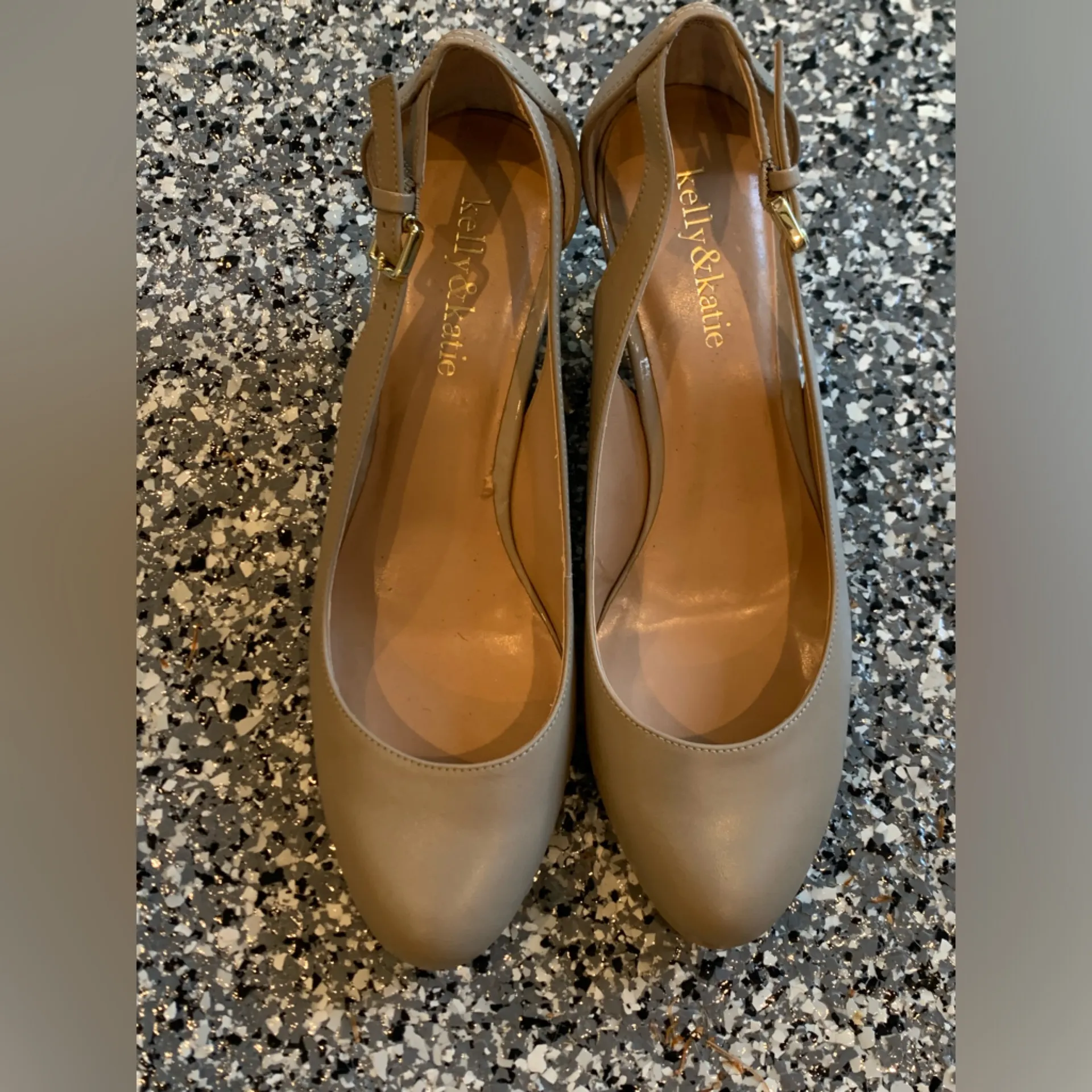 NWOT KELLY & KATIE TAN WEDGES - Image 2