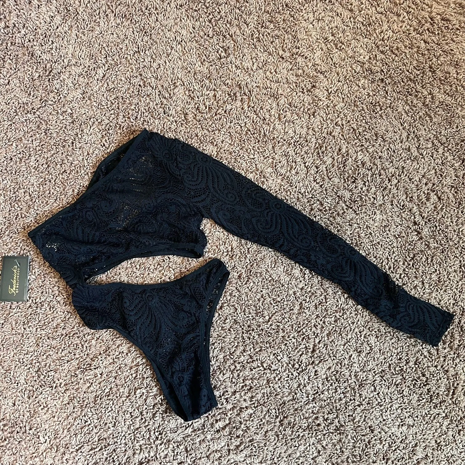 Frederick's‎ of Hollywood Kerry Asymmetrical Bodysuit Lace Black Size Small NWT - Image 3