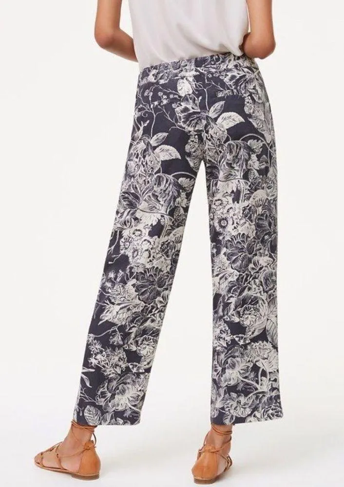 Ann Taylor  gray and white wide leg cropped botanic fluid pants size LP - Image 3