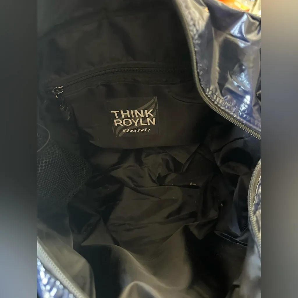 Think Royln Junior Jetset Wingman Tote – Glossy Navy Puffer Blue - Image 5