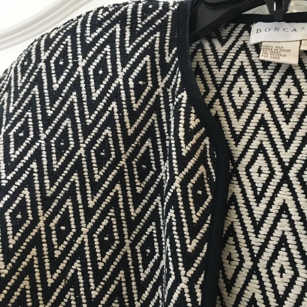 Doncaster FINAL MARKDOWN Ladies  jacket 2 - Image 4