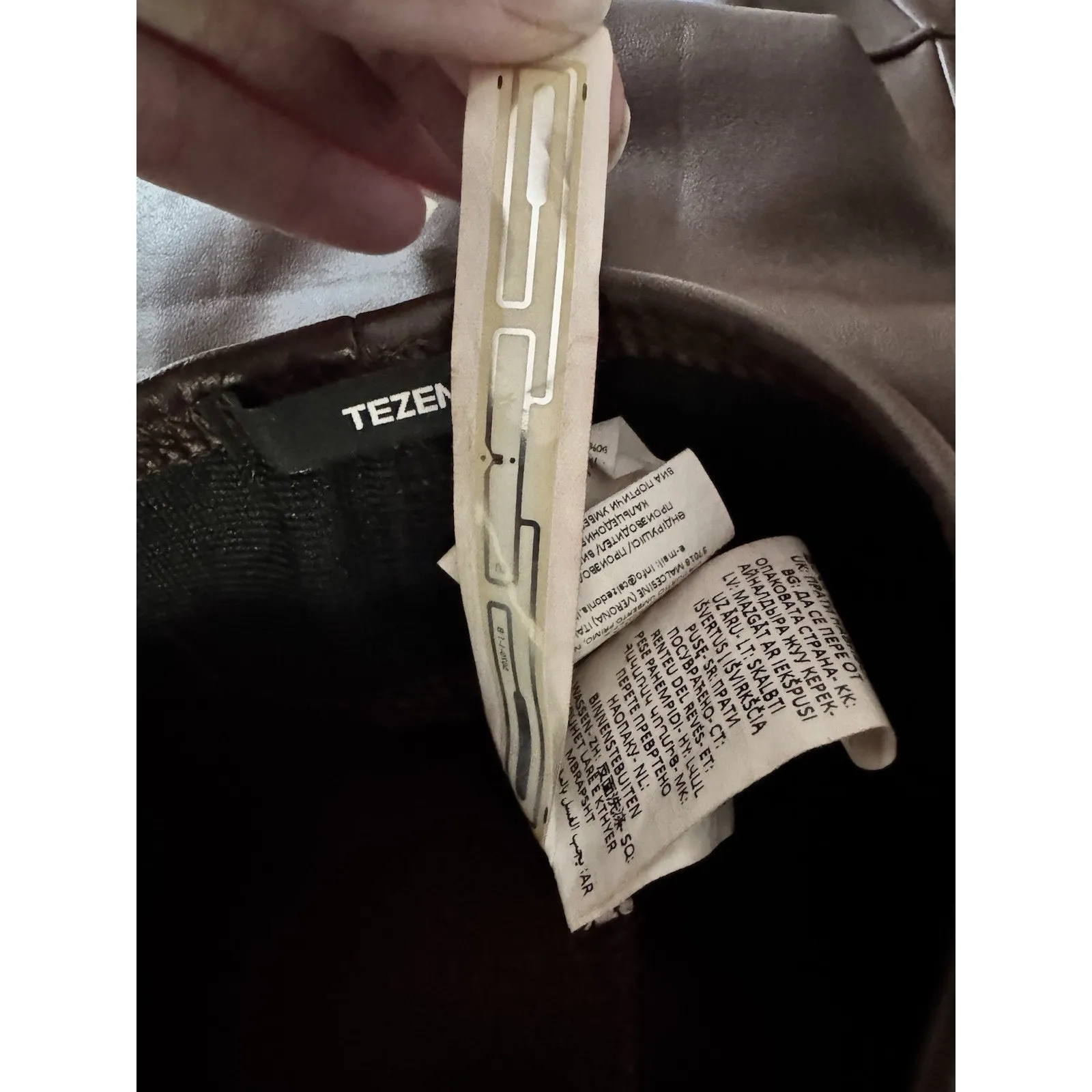 Tezenis Chestnut Brown Vegan Leather High Rise Pleated Pull On Pants Size Small - Image 7