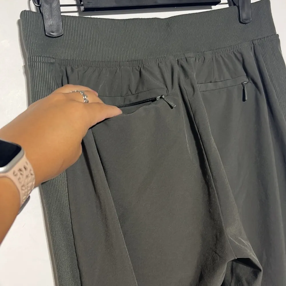 Athleta Mountain Olive Brooklyn Ankle Pants Size 2 - Image 10