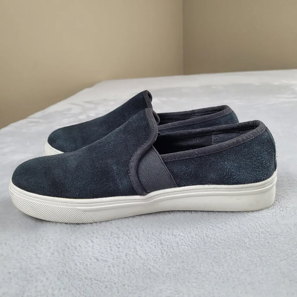 Blondo Women's Size 7.5 M Black Suede Waterproof Slip On Shoes B3346-015 - Image 6