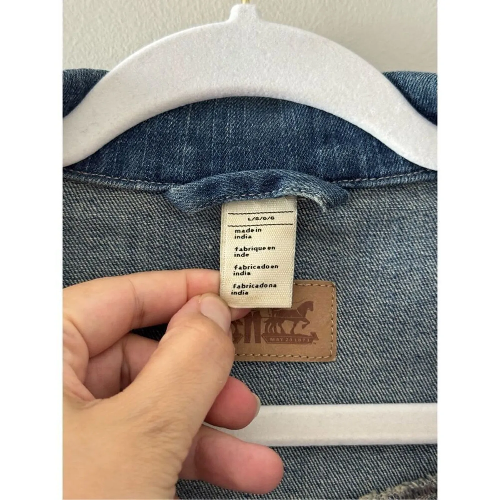 Levi’s Denim Vintage Trucker Jacket Women’s Size Large - Image 10