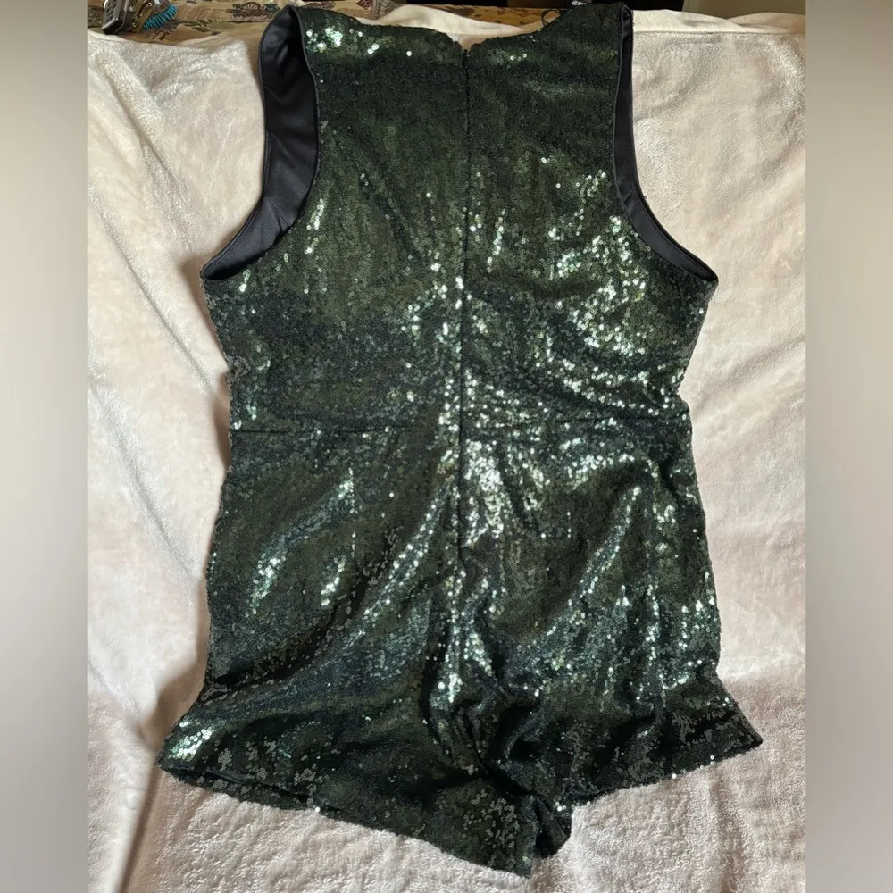 Forever 21 Green Sequin Glitter Women's Romper NWT Large - Image 4