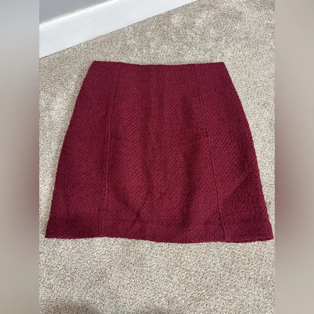 Ann Taylor LOFT Burgundy Maroon Skirt Size 2 Lined Zippers Front - Image 4