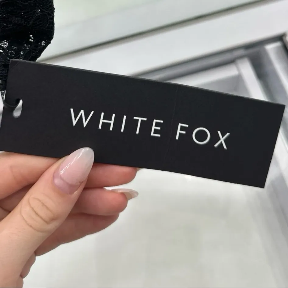 White fox Black Size M - Image 4