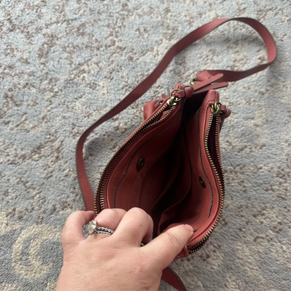 Kohl’s Faux Leather Crossbody Bag Rust - Image 6