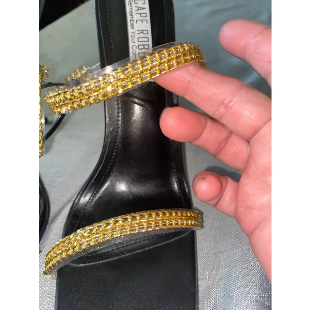 Women's Cape Robin Heels Black Gold Size 9 - Image 2