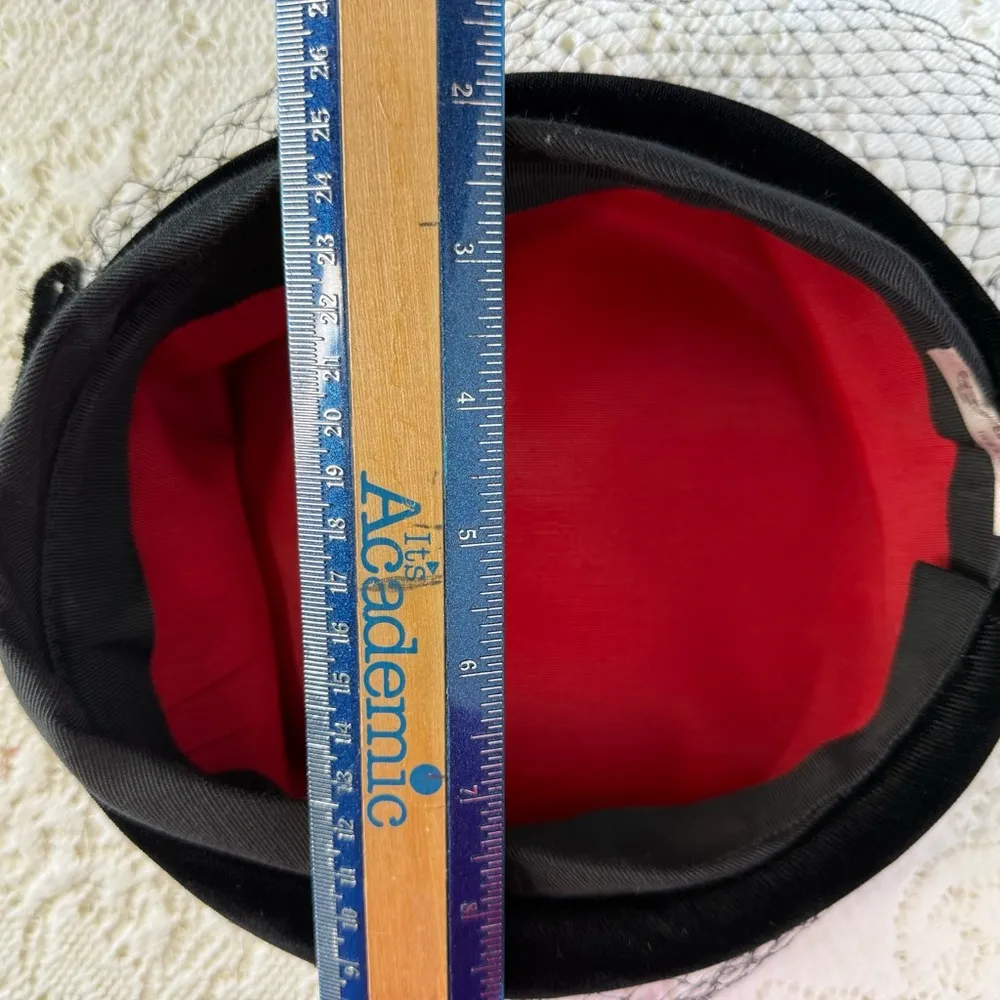 Vintage Elegant Black Veiled Hat Union Made in the USA Size 6 - Image 6