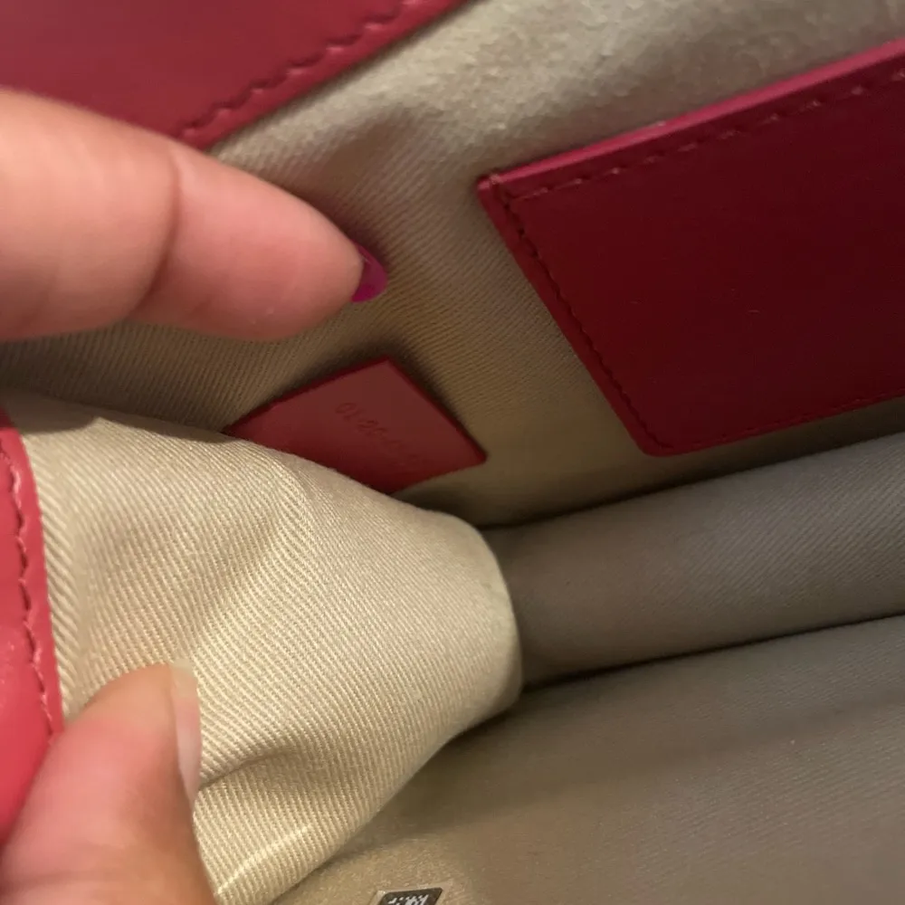 EST. Retail $1,500 CHLOÉ Scarlet Pink C Ring Crossbody Bag - Image 7