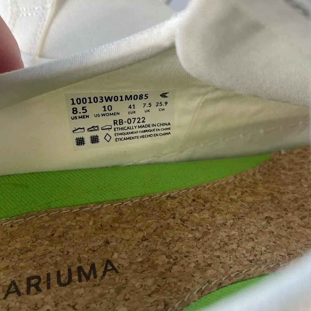 Cariuma Oca Low White Canvas Sneakers Shoes Comfort Lace Up Men's 8.5 Women's 10 - Image 6