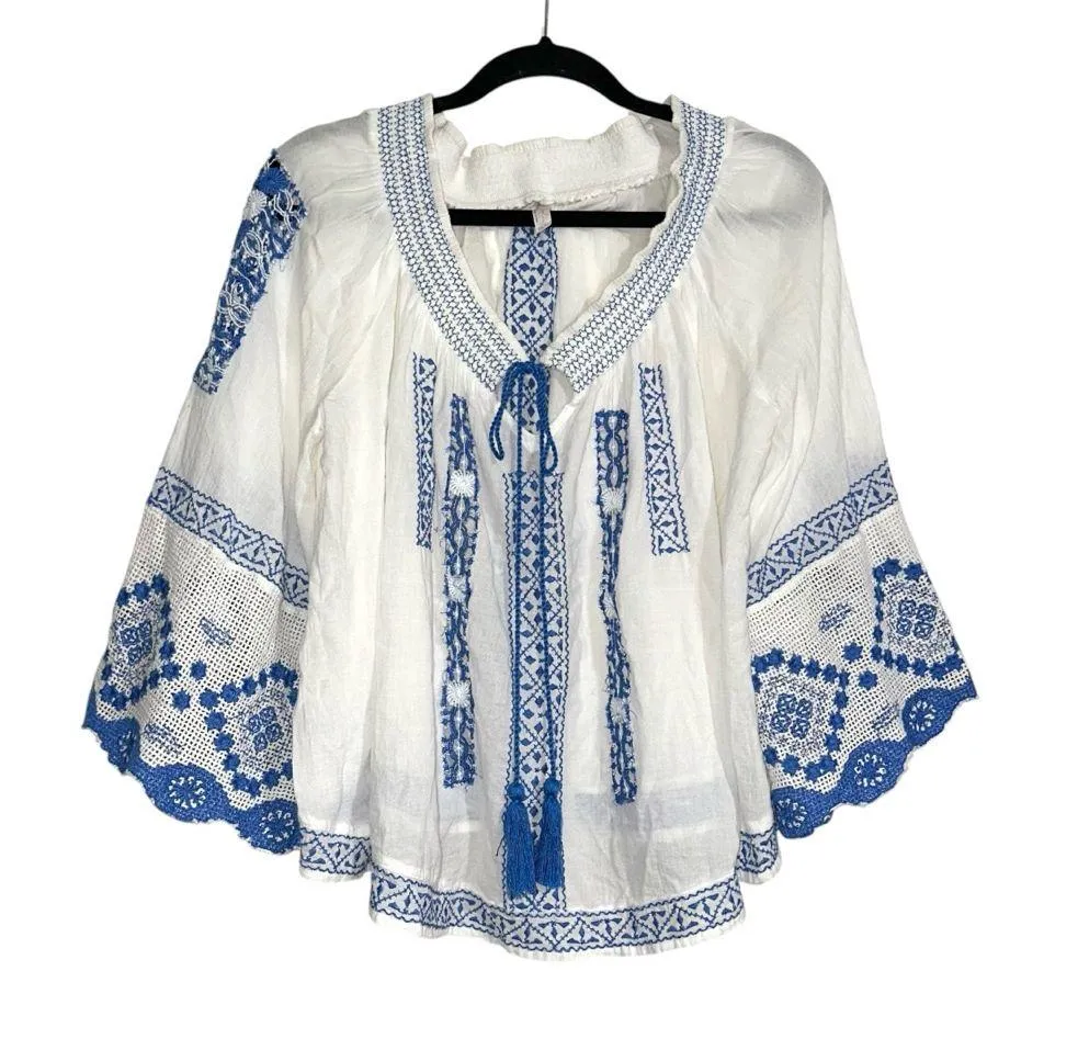 Free People Silver Spring Blue and White Embroidered Crochet Boho Blouse XS - Image 3