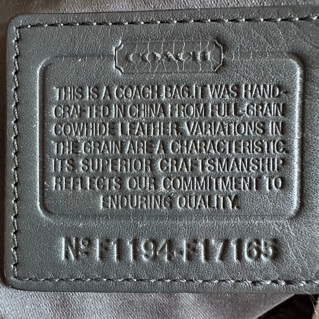 Coach Vintage Brooke Metallic Hobo Bag in Gold. - Image 10