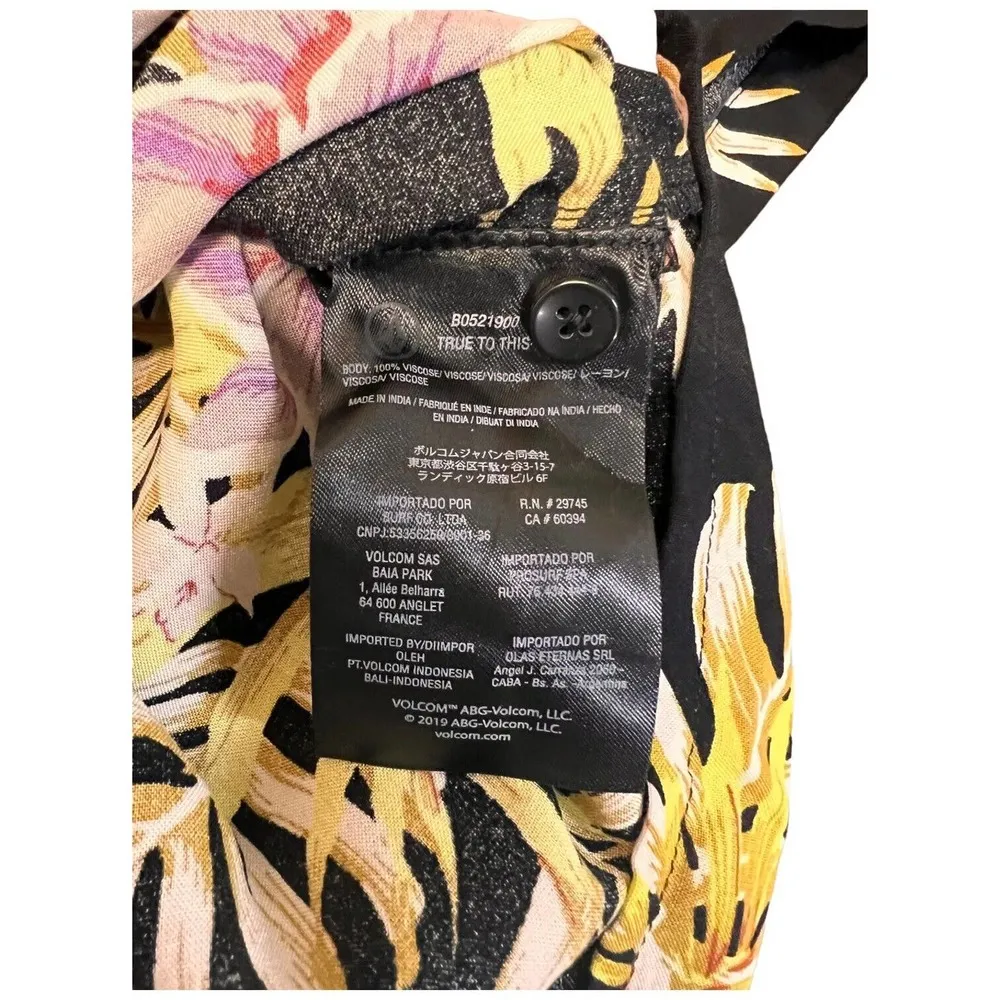 New Volcom Gen Wow Womens Cropped Tropical Floral Shirt Black XS - Image 6