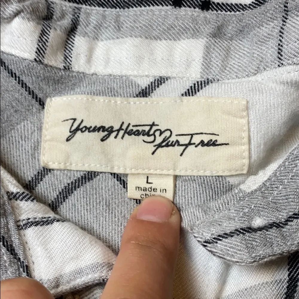 GREY & WHITE FLANNEL BUTTON UP - Image 2