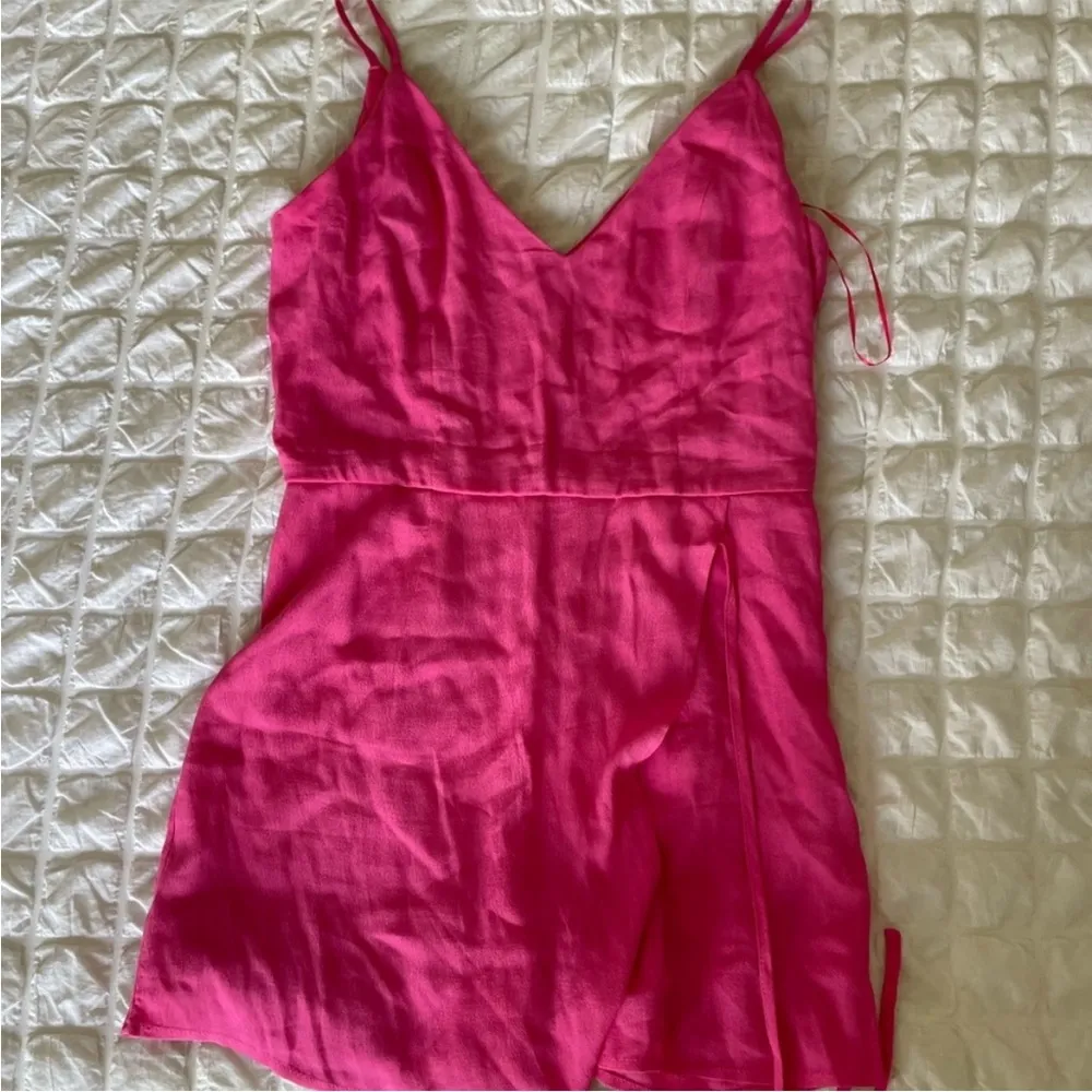Superdown Karen hot pink side tie romper Xs - Image 7