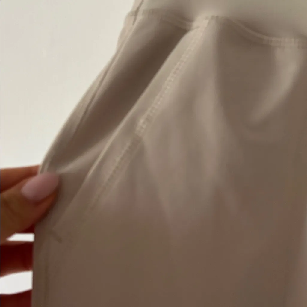 Old Navy Cream Legging Joggers Size Small - Image 3