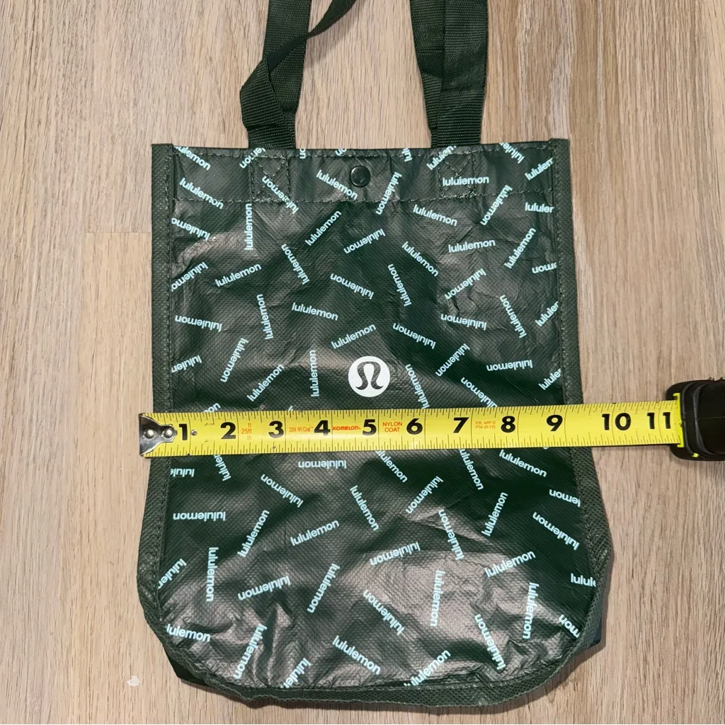 Lululemon Small Green Tote Bag - Image 3