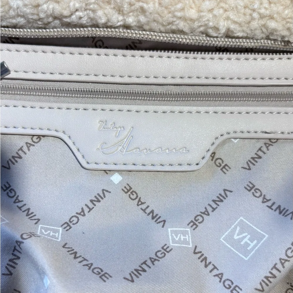 VINTAGE HAVANA Skylar Faux Fur Top Handle
Micro Bag in Cream NWOT - Image 10