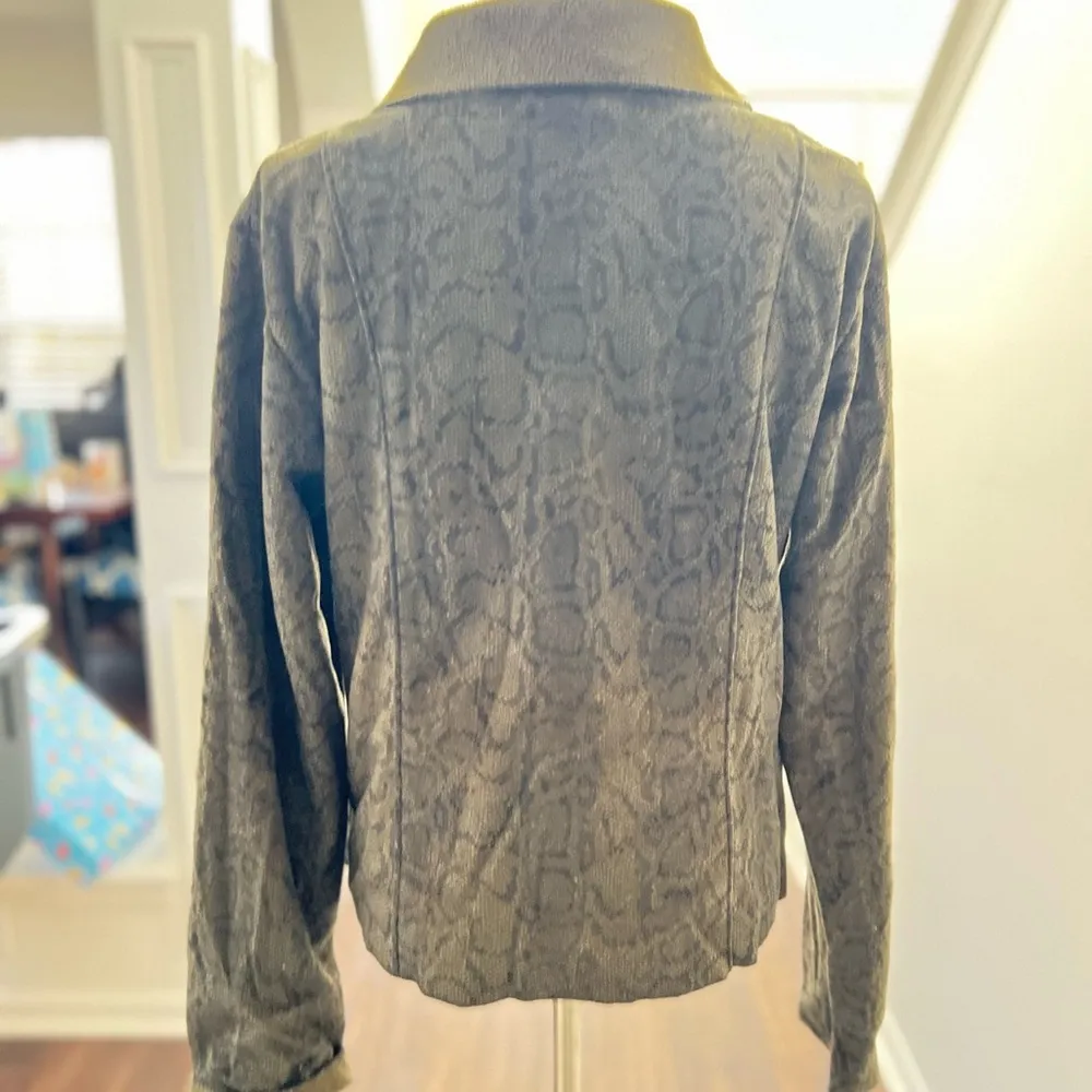 Herman geist jacket size large - Image 4