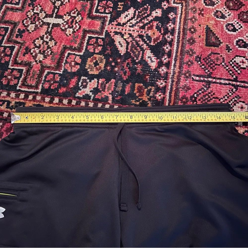 Yoga Capri pants - Image 4