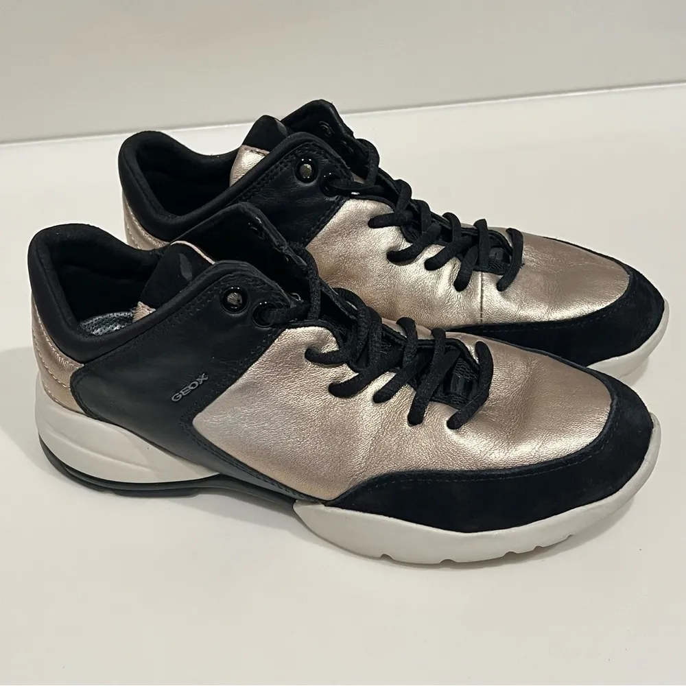 GEOX Respira walking sneakers, buttery soft leather, gold and black, size 7 - Image 2