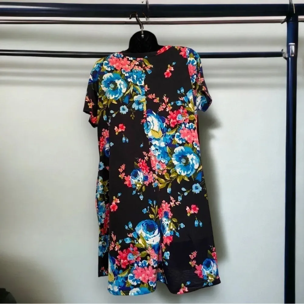 Glitzy girl boutique t‎ shirt floral dress size medium pockets Blue - Image 2
