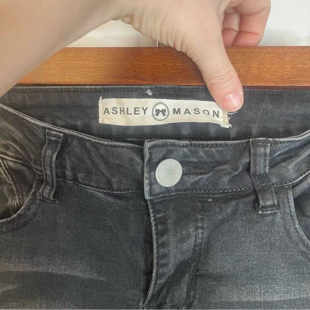 Ashley Mason Black Moto Skinny Jeans – Ankle Zip, Raw Hem, Size 5 Juniors - Image 7