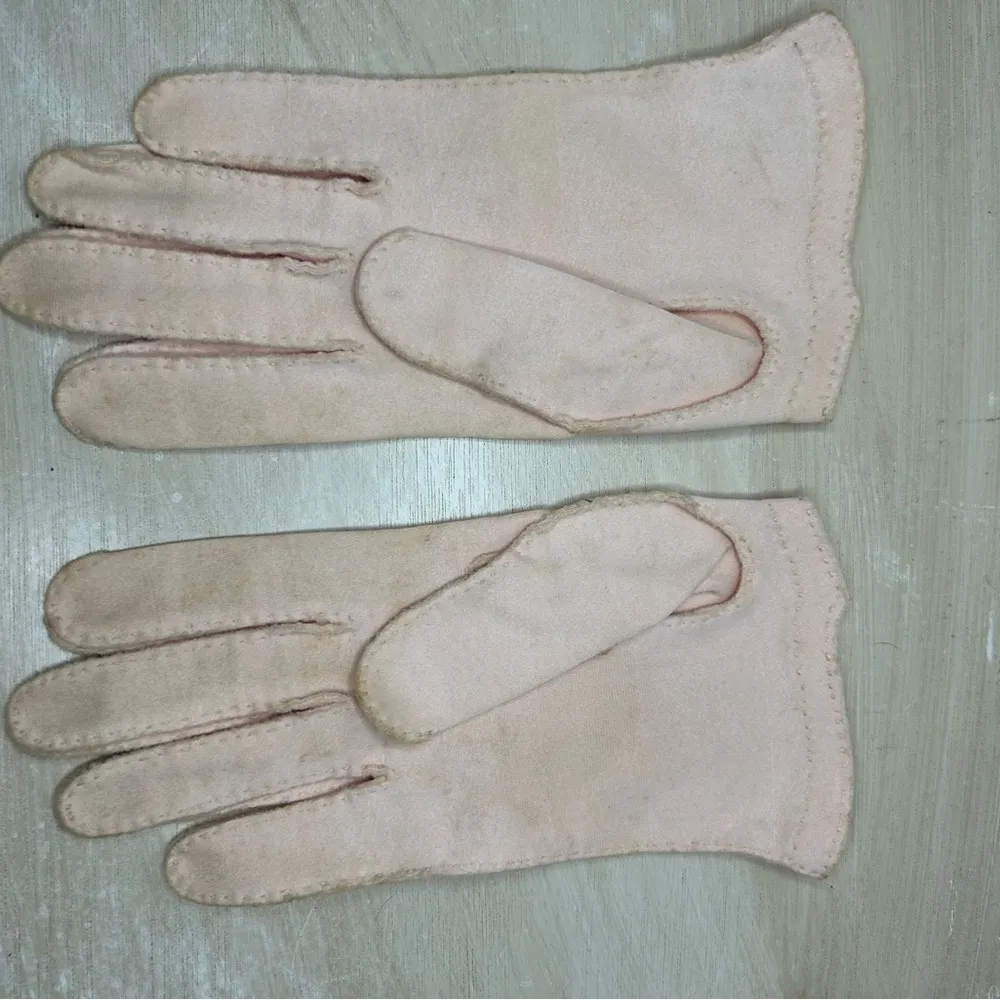 Christian Dior 1950’s vintage creation for Shalimar gloves size 6 1/2 - Image 3