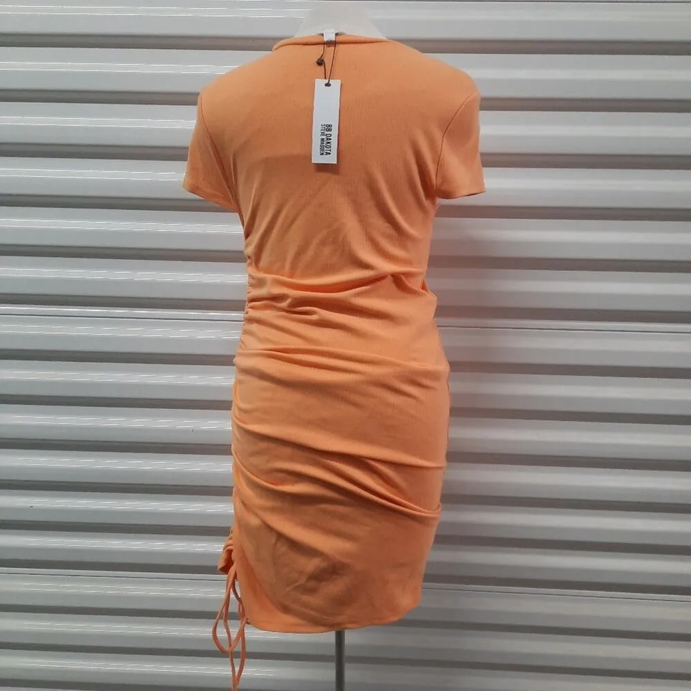 Steve Madden's BB Dakota Dress Women's Size Medium Orange Ruched Short Sleeve - Image 4