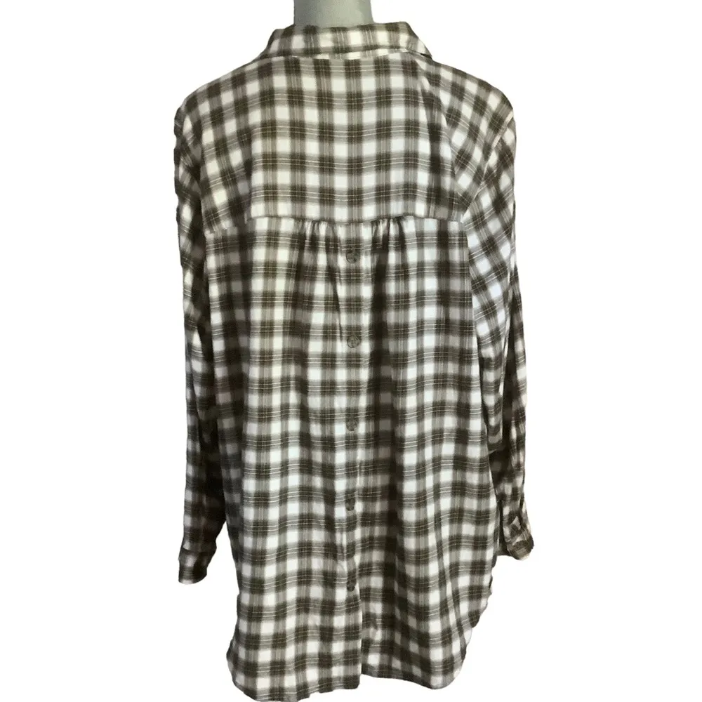 CJ banks womens quarter button multi plaid flannel long sleeve shirt size 1X - Image 2