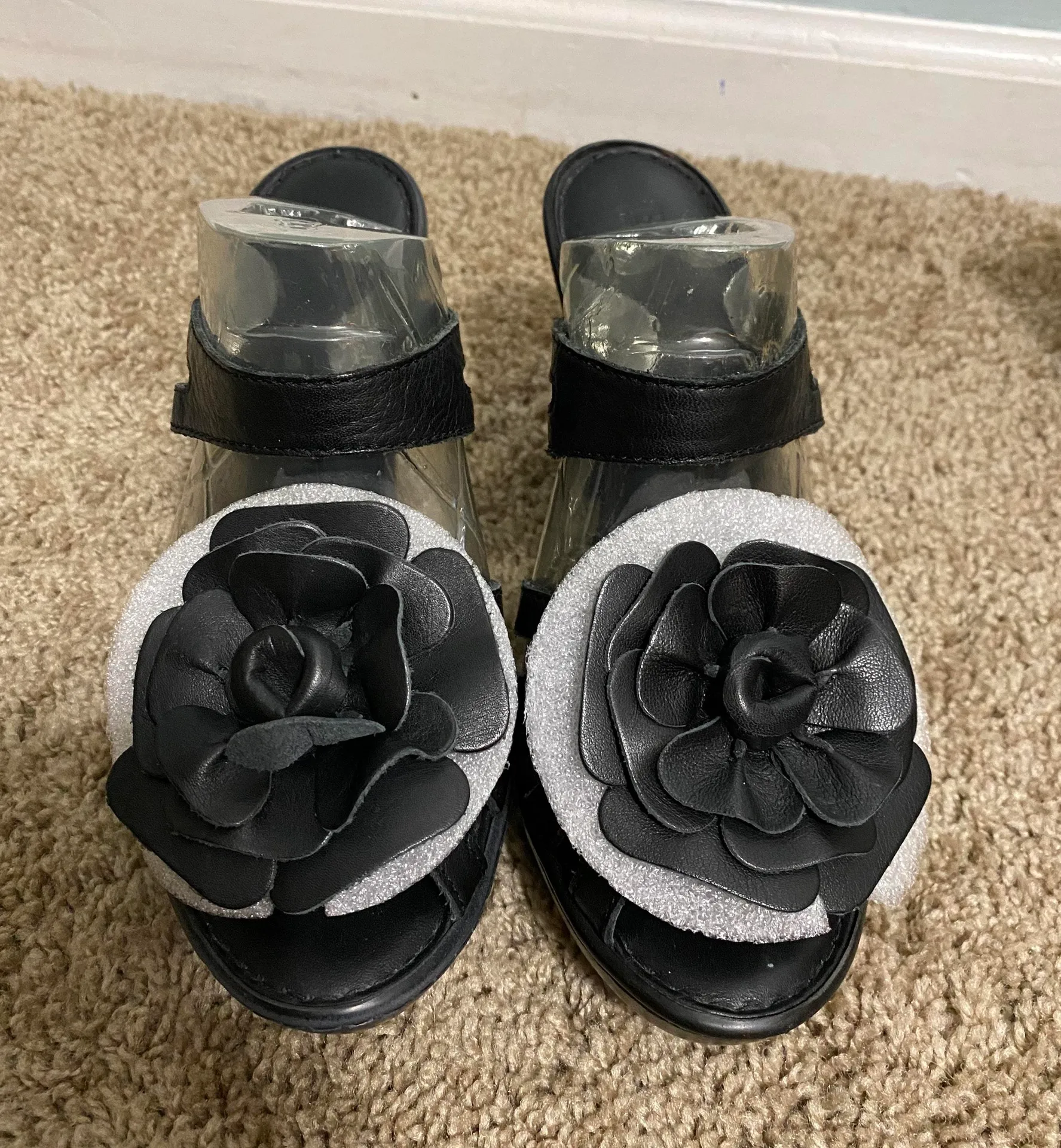 Born Heels Black Size 8 - Image 8