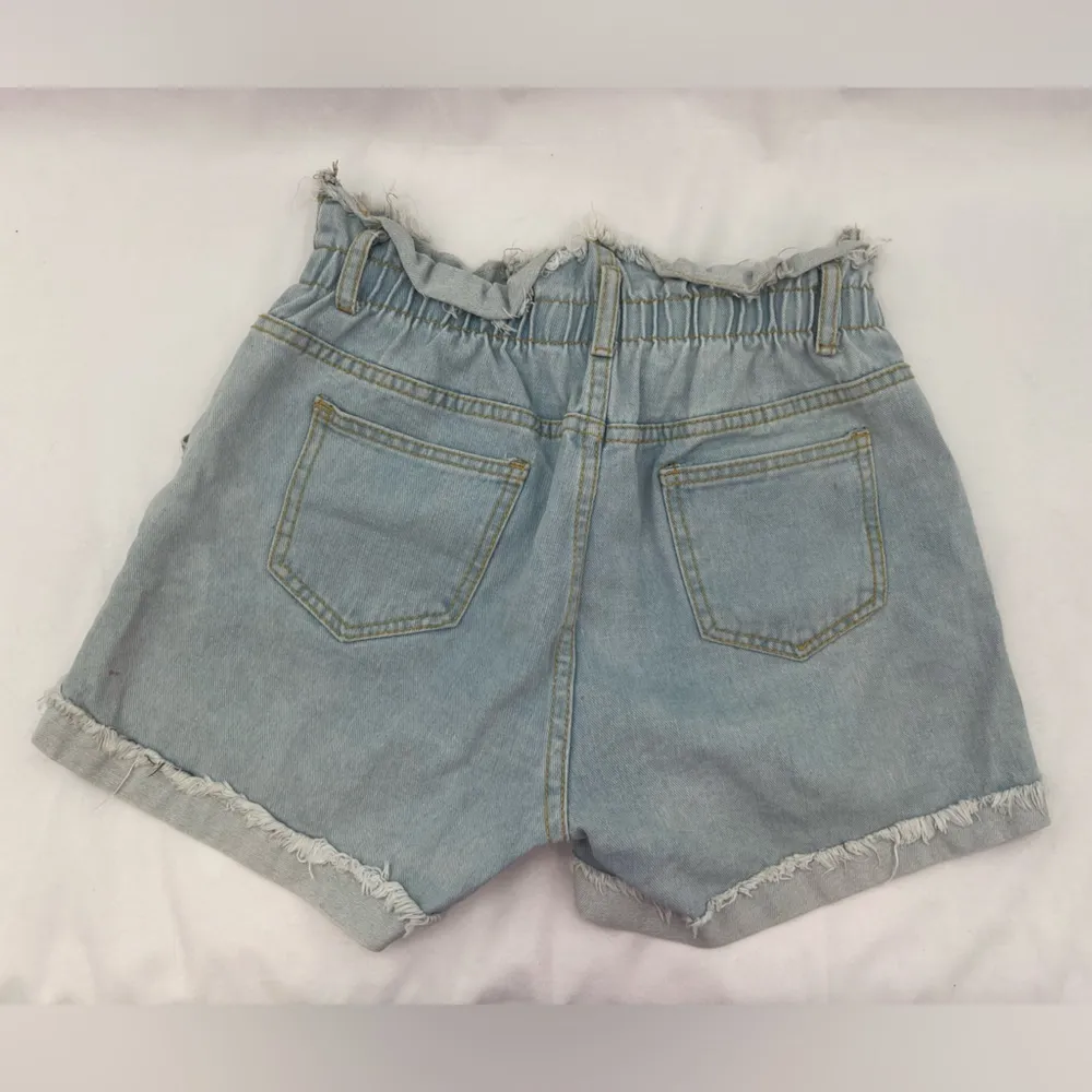 SHEIN Paper Bag Shorts M - Image 3