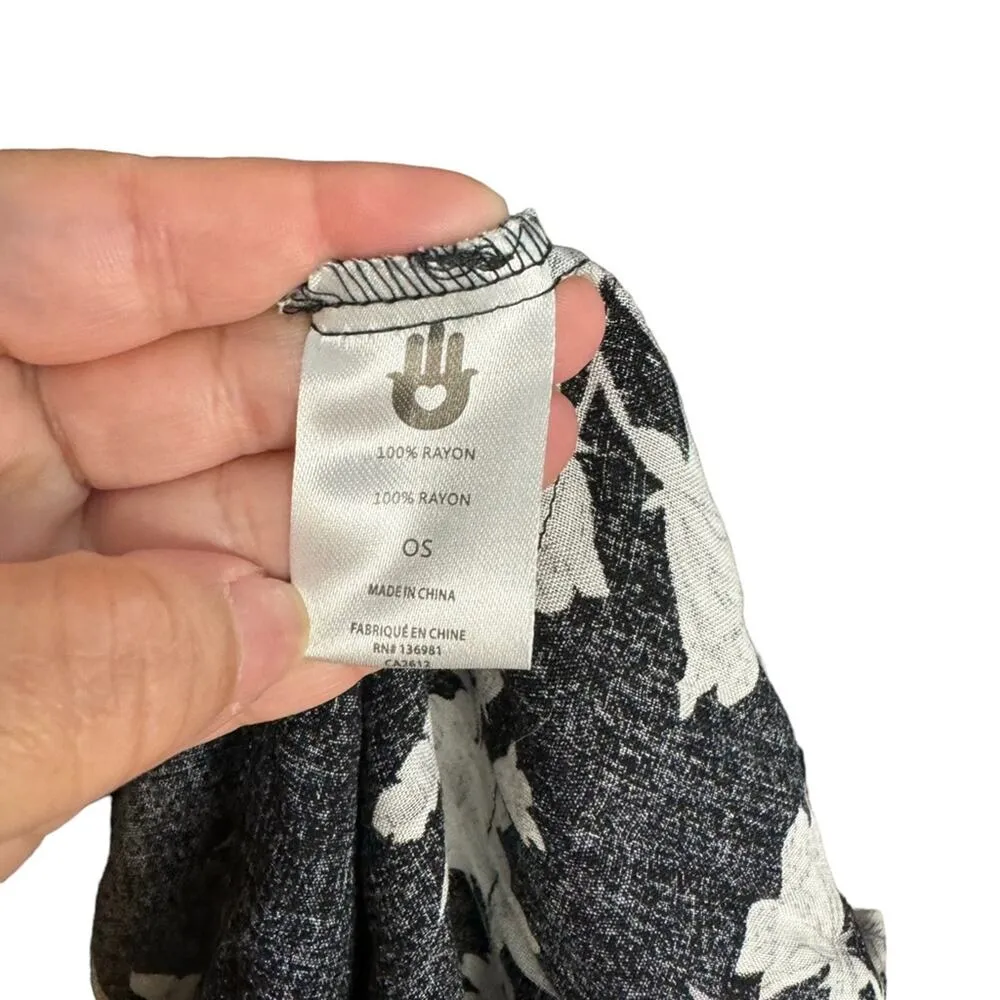 Spiritual Gangster Maya Black and White Floral One Size Kimono - Image 7