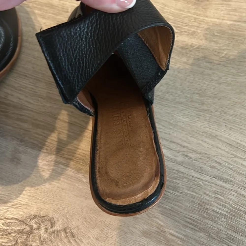 Gentle Souls Kenneth Cole Mules 8 - Image 4