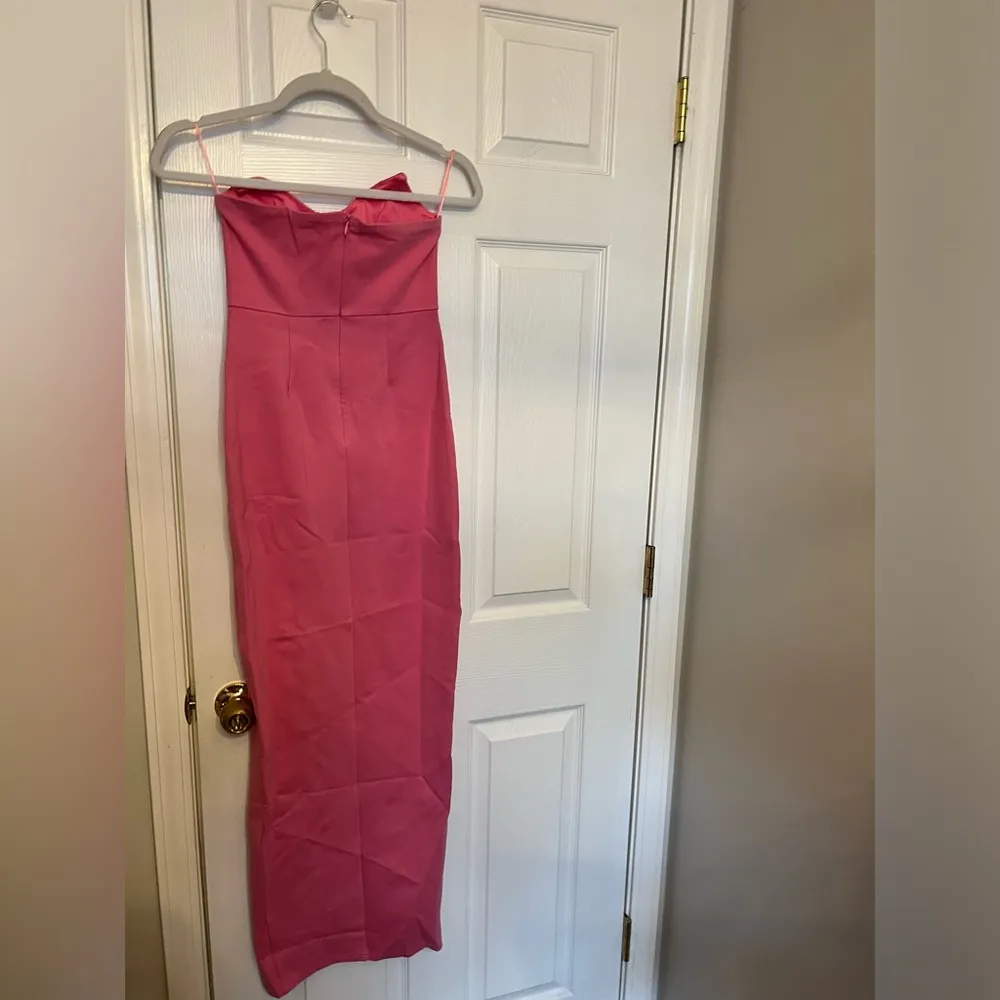 superdown Ryleigh Strapless Maxi Dress in Pink - Image 7