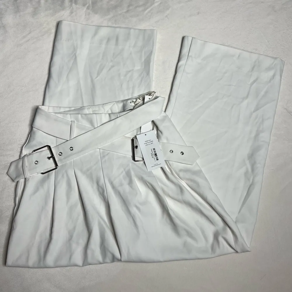 For Love & Lemons “Natasha” Wide Leg Belted Pant In Cream - Image 11