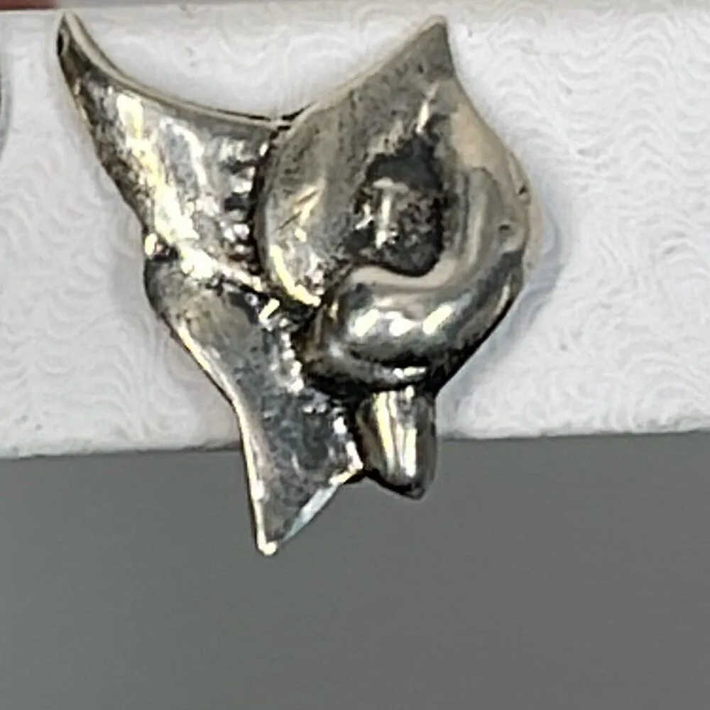 Vintage handmade sterling silver Cala Lily screwback earrings - Image 2