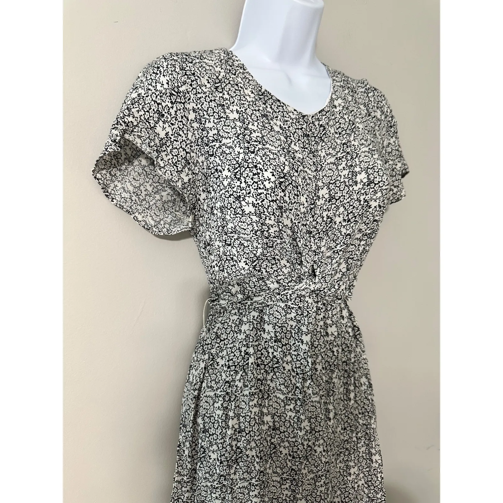 RIPE MATERNITY NURSING POSTPARTUM AMELIE DRESS FLUTTER SLEEVE EUC SIZE M Size M - Image 6