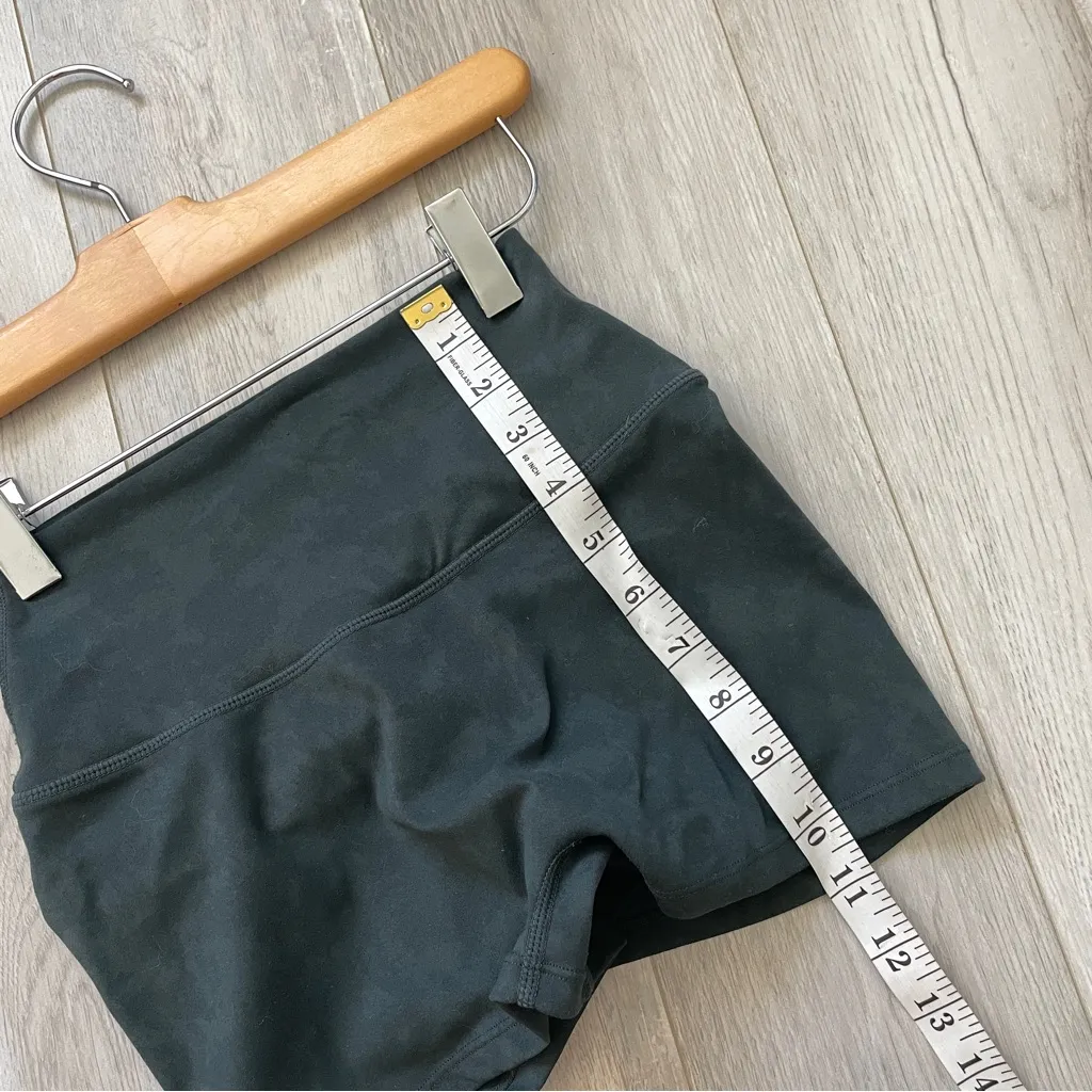 Crop Shop Boutique Shorts scrunch acid wash womens Black (small) workout gym - Image 4