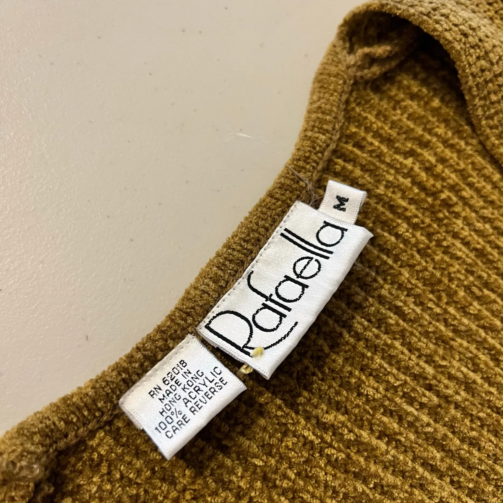 Rafaella Vintage 90s Soft Woven Knit Button Front Sweater Vest Size Medium - Image 4