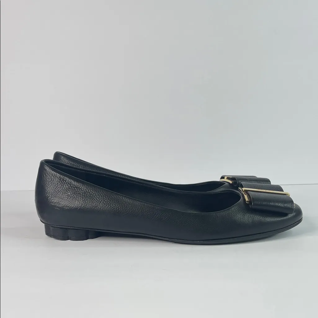 Salvatore Ferragamo Leather Ballet Flats w/ Signature Gold-Tone Bow Size 7.5B - Image 3
